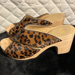 Paige Jules Leopard Clogs Open Toe Heels Mules Women’s size 6.5